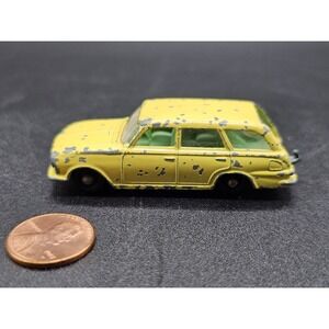 Vintage 1963 Lesney Matchbox No. 38 Vauxhall Victor Estate Car Black Wheels Read